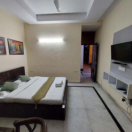 Mandakini Villa New Delhi Extérieur photo