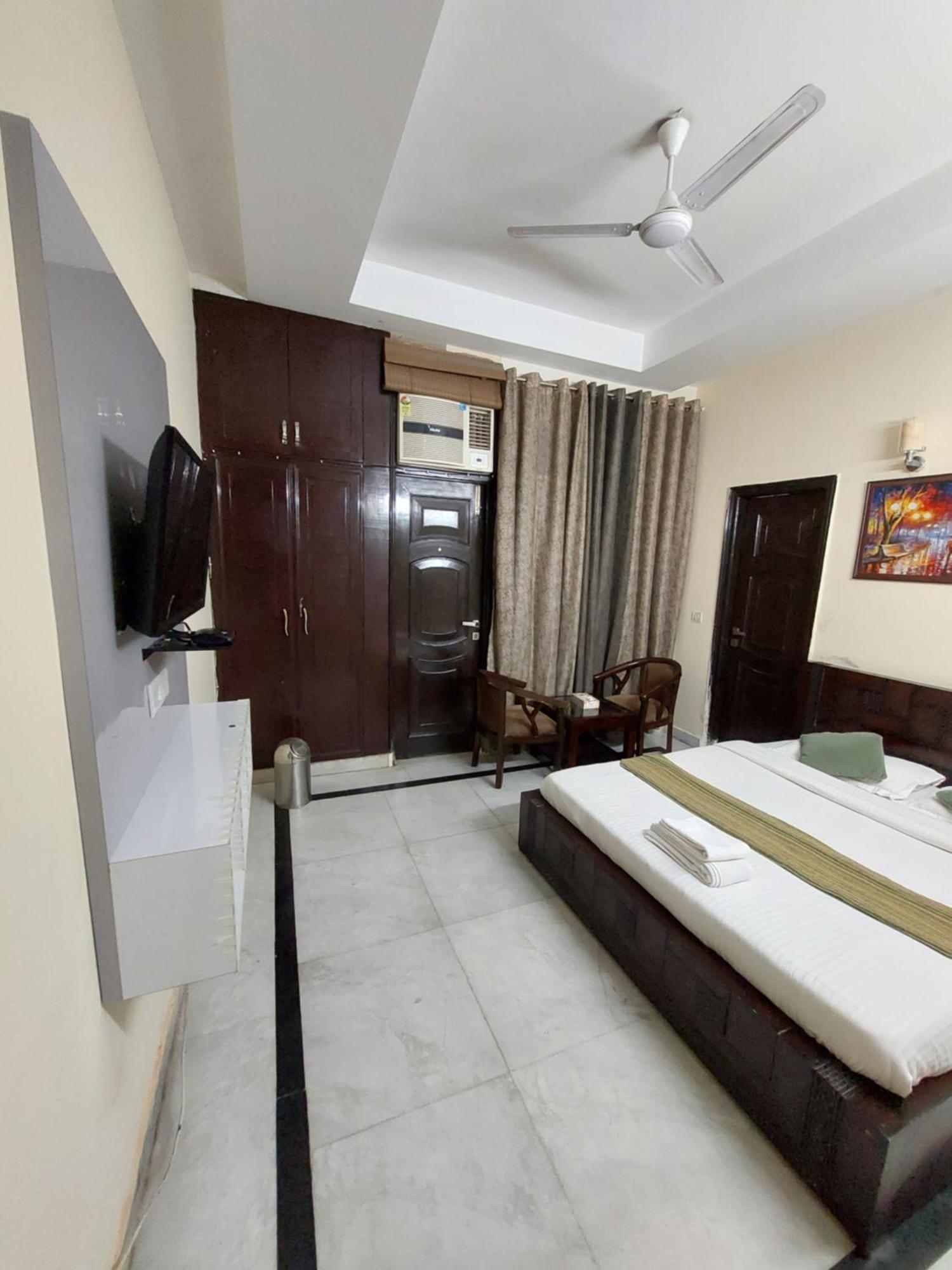 Mandakini Villa New Delhi Extérieur photo